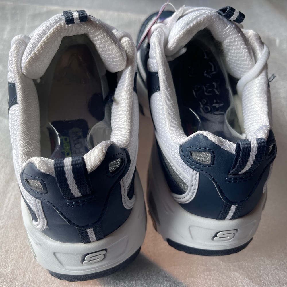 Women navy blue and white Skechers D’Lites with air-cooled memory foam size 8.5 - Picture 5 of 12